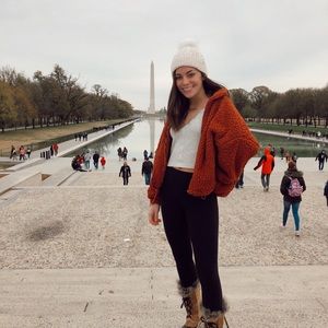 Meet your Posher, Grace